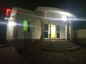 Pearl Motel Buloba